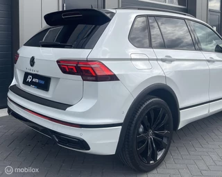 Volkswagen Tiguan Volkswagen Tiguan 1.5 TSI DSG 3xR-Line 150PK/PANO - afbeelding nr 26