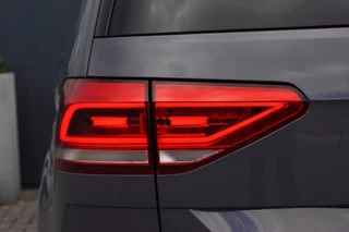 Volkswagen Touran Volkswagen Touran 1.5 TSI DSG R-Line / 7Pers./Panodak /trekhaak wegkl./ACC/Side-as - afbeelding nr 14