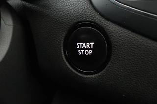 Renault Mégane Renault Mégane 1.2 TCe Bose | Trekhaak | Navigatie | Camera |  Half leder | Keyless | Dodehoek detectie | Massage | Cruise control | Climate control - afbeelding nr 10