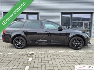 Škoda Octavia Skoda Octavia Combi 1.0 Greentech Sport Business - afbeelding nr 2