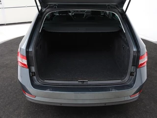 Škoda Superb Skoda Superb 1.4 TSI iV Business Edition Plus | Panoramadak |  Virtual Cockpit | Stoelverwarming | Camera | Carplay | Full LED | Memory | Navigatie | Parkeerhulp - afbeelding nr 13