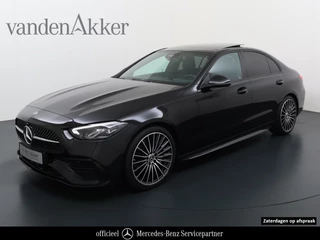 Mercedes-Benz C-Klasse 200 AMG // Panoramadak // Trekhaak // Carplay // Camera // Nightpakket // Alarm // 19 inch // Sfeerverlichting