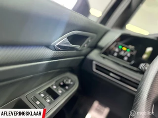 Volkswagen Golf Volkswagen Golf 2.0 TSI R 4Motion Akrapovic leder pano vol! - afbeelding nr 22