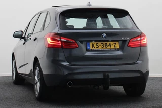 BMW 2 Serie BMW 2 Serie Active Tourer 218i Essential Climate, Panoramadak, Stoelverwarming, Bluetooth, Navigatie, Trekhaak, 16'' - afbeelding nr 18