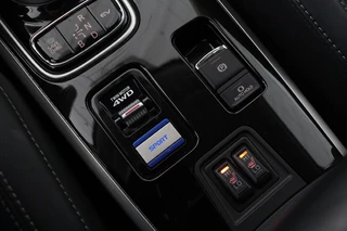 Mitsubishi Outlander Mitsubishi Outlander 2.4 PHEV Intense+ | Schuifdak | Stoelverwarming |  360 camera | Carplay | Navigatie | Full LED | Stuurverwarming | Keyless | Dodehoek detectie - afbeelding nr 25