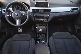 BMW X2 BMW X2 xDrive20i M Sport / PANODAK / KEYLESS / ALCANTARA / STUUR+STOELVERW / 19'' - afbeelding nr 6