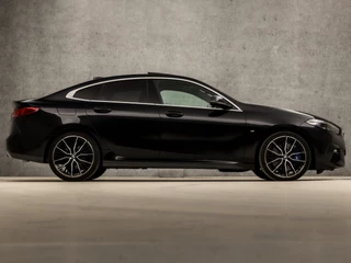 BMW 2 Serie Automaat (PANORAMADAK, M PAKKET, APPLE CARPLAY, HEAD-UP DISPLAY, MEMORY SEATS, STUUR/STOELVERWARMING, ADAPTIVE CRUISE, HARMAN/KARDON, CAMERA, 19'' VELGEN, NIEUWSTAAT) - afbeelding nr 4