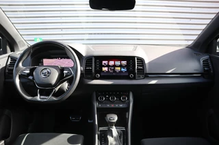 Škoda Karoq Digital Dash / Canton / Trekhaak / 19inch Stoelverwarming / - afbeelding nr 3