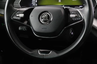 Škoda Octavia Skoda Octavia 1.0 e-TSI Business Edition Plus |  Stoelverwarming | Trekhaak | Adaptive cruise | Carplay | Full LED | Keyless | Sfeerverlichting - afbeelding nr 8