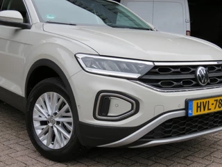 Volkswagen T-Roc Volkswagen T-Roc 1.5 TSI 150pk DSG-aut. LIFE BNS / Navi / Trekhaak afn.baar / Stoelverw. / FABRIEKS garantie - afbeelding nr 5