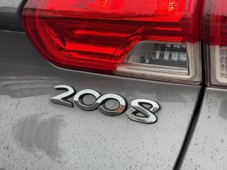 Peugeot 2008 Peugeot 2008 1.2 PureTech Allure 2e Eigenaar,Navi,Pano,Clima,Cruise,PDC,Automaat,N.A.P,APK tot 01-2026 - afbeelding nr 26