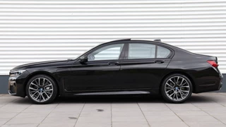 BMW 7 Serie BMW 7 Serie 745e High Executive M-Sport | Stoelventilatie | Head-up | Schuifdak | Harman/Kardon | Laserlight | Soft-Close - afbeelding nr 2