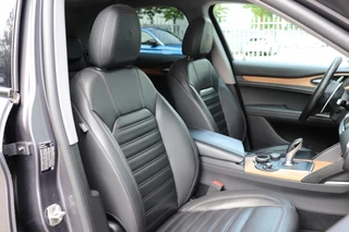 Alfa Romeo Stelvio Alfa Romeo Stelvio 2.0 T Q4 280PK FIRST EDITION/PANO/STOEL.STUUR.VERW/KEYLESS - afbeelding nr 11