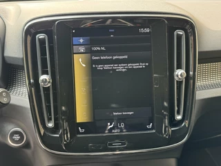 Volvo XC40 Volvo XC40 1.5 T5 Twin Engine R-Design Automaat | Achteruitrijcamera | LED verlichting | Trekhaak uitklapbaar | Stoelverwarming | Climate control | Cruise control adaptief | Dode hoek detectie | Getint glas | Parkeersensoren voor en achter - afbeelding nr 16