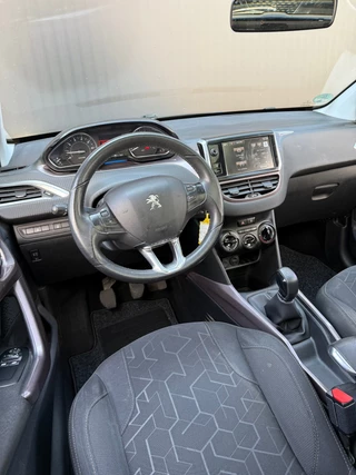 Peugeot 2008 Peugeot 2008 1.2 PureTech Active|Panoramdak|Nieuwe Distributie - afbeelding nr 3