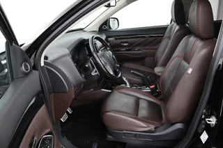 Mitsubishi Outlander Mitsubishi Outlander 2.0 PHEV Instyle+ | Schuifdak | Leder |  Stoel & stuurverwarming | Trekhaak | 360 camera | Adaptive cruise | Xenon | Climate control | Keyless - afbeelding nr 4