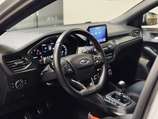Ford Focus Ford Focus 1.0 EcoBoost ST Line | Panorama | Trekhaak | 1e Eig. - afbeelding nr 13