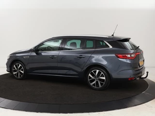 Renault Mégane Renault Mégane 1.3 TCe Bose | Trekhaak | Carplay |  Climate control | Navigatie | Dodehoek detectie | Park Assist | Cruise control - afbeelding nr 2