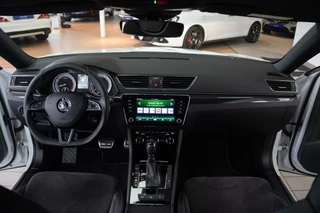 Škoda Superb Skoda Superb Combi 1.4 TSI ACT DSG|2e Eig|SportLine|Trekhaak|Schaalstoel|DAB|Xenon|Dealer Onderhouden - afbeelding nr 15