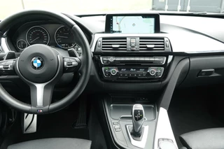 BMW 3 Serie BMW 320i Touring M-sport LEDER LED NAVI 184PK NAP AUTOMAAT - afbeelding nr 14