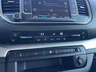 Peugeot Expert Peugeot Expert 2.0 BlueHDI 150pk Standard Asphalt SPORT Leer/Trekhaak/Head-up/Camera/Carplay/DAB/LED/1e.Eigenaar - afbeelding nr 34