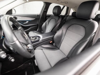 Mercedes-Benz C-Klasse 279Pk Automaat (NAVIGATIE, LUCHTVERING, LEDER, STOELVERWARMING, ELEK SPORTSTOELEN, GETINT GLAS, CAMERA, SFEERVERLICHTING) - afbeelding nr 15