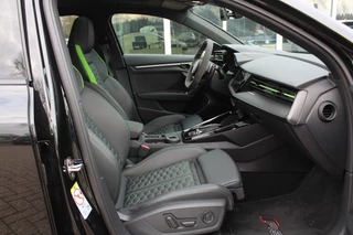 Audi RS3 Audi RS3 Limousine 2.5 TFSI quattro / Verlengd Garantie / Milltek / Keramisch / Panoramadak / Camera / Head-up / B&O / Matrix LED / ACC / Leder - afbeelding nr 12