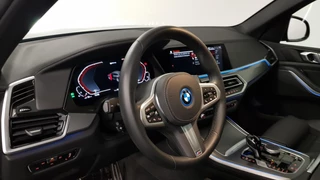 BMW X5 BMW X5 xDrive45e M Sport High Executive 394pk | Lederen Bekleding | Schuif-Panorama dak | Navigatie | Lichtmetalen velgen 20