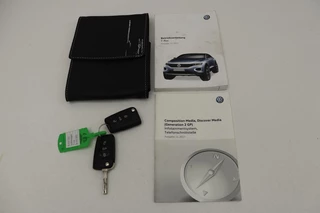 Volkswagen T-Roc Volkswagen T-Roc 1.5 TSI Sport | Stoelverwarming | Full LED |  Trekhaak | Navigatie | Climate control | PDC | Sportstoelen | Cruise control | Bluetooth - afbeelding nr 23