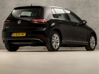 Volkswagen Golf (APPLE CARPLAY, GROOT NAVI, CLIMATE, STOELVERWARMING, DYNAMISCHE KNIPPERLICHTEN, ALCANTARA SPORTSTOELEN, ADAPTIVE CRUISE, PARKEERSENSOREN, LM VELGEN, NIEUWSTAAT) - afbeelding nr 5
