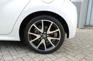 Toyota Yaris Toyota Yaris 1.5 Hybrid Executive | Panoramadak | JBL Sound | Trekhaak | Head Up | 17 Inch | Stuurverwarming. - afbeelding nr 51