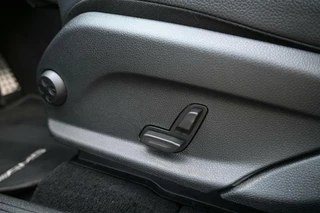 Mercedes-Benz GLC Mercedes GLC-klasse 300e 4MATIC|AMG|TREKHAAK|BURMESTER| - afbeelding nr 27