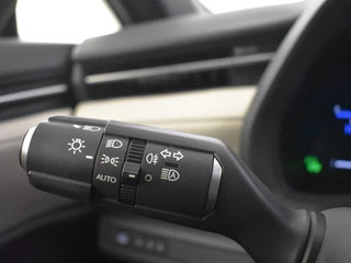 Lexus LBX Lexus LBX Elegant | Leder interieur | Electr. Achterklep | Parkeersensoren - afbeelding nr 24