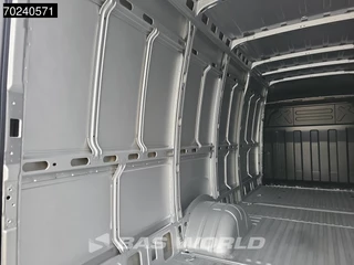 Iveco Daily Iveco Daily 35C18 180PK Automaat Dubbellucht L4H2 ACC Navi Camera L3H2 16m3 Airco - afbeelding nr 20