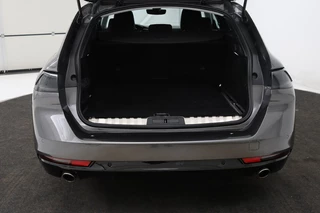 Peugeot 508 Peugeot 508 1.6 HYbrid Allure | Stoelverwarming | Trekhaak |  Adaptive cruise | Half leder | Camera | Carplay | Navigatie | Climate control | PHEV - afbeelding nr 10