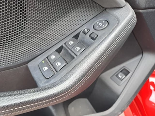 BMW 1 Serie | Navi | Sportinterieur | Stoelverw.| Head-up | Leder | M-Sport - Model 2020 - afbeelding nr 35