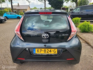 Toyota Aygo Toyota Aygo 1.0 VVT-i x Airco, lm, achteruitrijcamera. - afbeelding nr 4
