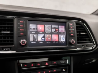 SEAT Ateca 150Pk Automaat (PANORAMADAK, VIRTUAL COCKPIT, APPLE CARPLAY, NAVIGATIE, CLIMATE, 360 CAMERA, GETINT GLAS, SPORTSTOELEN, KEYLESS, PARKEERSENSOREN, NIEUWE APK, NIEUWSTAAT) - afbeelding nr 27