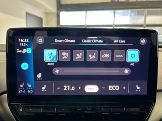 Volkswagen ID.5 Volkswagen ID.5 Pro Advantage 77 kWh | Zwart dak | Camera | 19 inch 