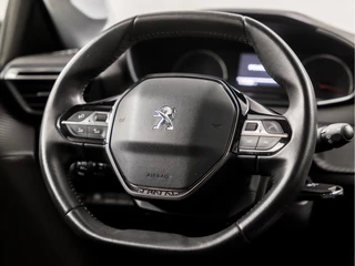 Peugeot 208 (APPLE CARPLAY, GROOT NAVI, LM VELGEN, PARKEERSENSOREN, SPORTSTOELEN, CRUISE, LANE ASSIST, ELEK PAKKET, NIEUWSTAAT) - afbeelding nr 16