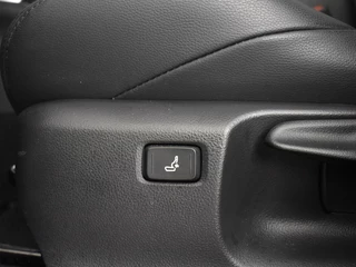 Toyota Corolla Cross Toyota Corolla Cross Hybrid 140 Launch Editon | Panoramadak | Leder | BLS | PDC V+A - afbeelding nr 19