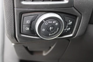 Ford Focus Ford Focus Wagon 1.0 TITANIUM - Navi Clima Parkeersensoren - afbeelding nr 21