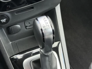 Renault Clio Renault Clio Estate 1.2 TCe Bose Automaat/Led/Navigatie/Cruise/Trekhaak/Camera/R-Link - afbeelding nr 10