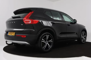 Volvo XC40 Volvo XC40 2.0 T4 Inscription (TREKHAAK, STOEL/STUUR VERWARMING, ACHTERUITRIJCAMERA, NAVIGATIE, SENSOREN, NL-AUTO) - afbeelding nr 11