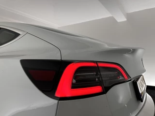 Tesla Model 3 (INCL-BTW) Aut. *PANO | AUTO-PILOT | NAPPA-LEATHER | KEYLESS | FULL-LED | MEMORY-PACK | SURROUND-VIEW | DAB | CARPLAY | DIGI-COCKPIT | LANE-ASSIST | COMFORT-SEATS | 18