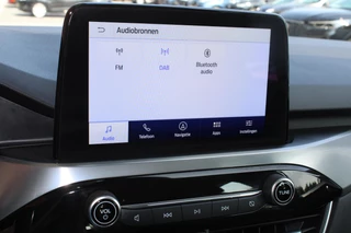 Ford Kuga Ford Kuga 2.5 FHEV Titanium | Navigatie | Camera | Cruise Control | Lichtmetalen velgen - afbeelding nr 17