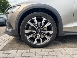 Volvo V60 Volvo V60 Cross Country 2.0 T5 AWD Pro | Schuif-/kanteldak | Memorystoelen | Stoelverwarming | Park. Camera - afbeelding nr 2