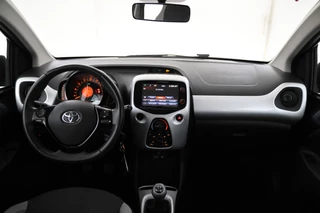 Toyota Aygo Toyota Aygo,  Achteruitrijcamera, Airco ,Elektrische ramen voor - afbeelding nr 15