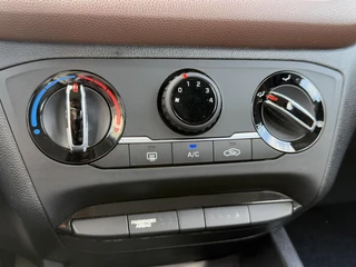 Hyundai i20 Hyundai i20 1.2 HP i-Motion Airco,Cruise,Trekhaak,PDC,Bluetooth,Elek ramen,N.A.P,APK tot 09-2025 - afbeelding nr 15