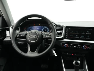 Audi A1 Sportback Audi A1 Sportback 25 TFSI 95 pk s-tronic S line edition Stoelverwarming, Optiek zwart, Navi via app 52 - afbeelding nr 17